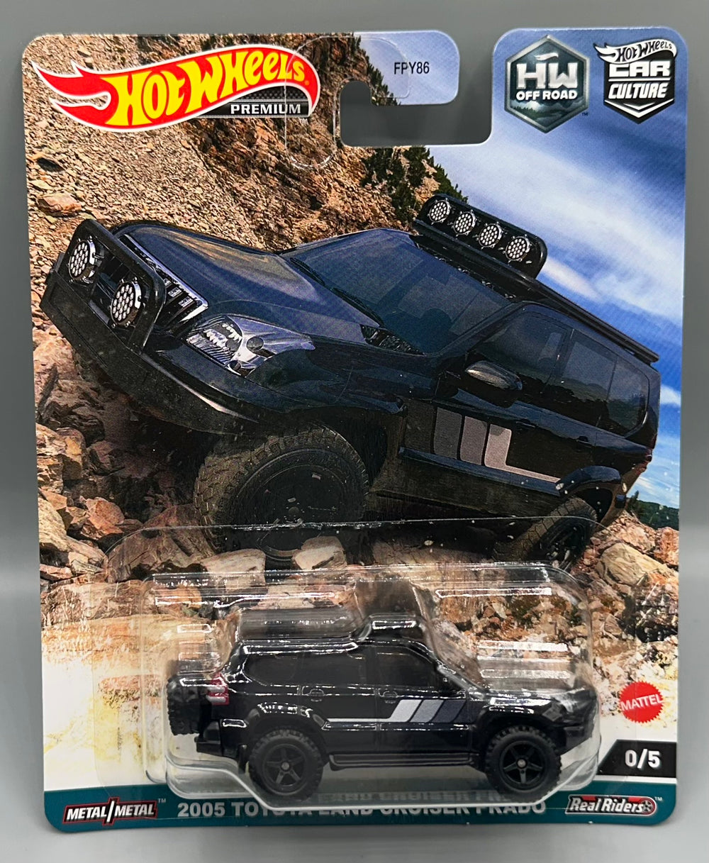 Hot Wheels Dust & Dirt 2005 Toyota Land Cruiser Prado Chase Car