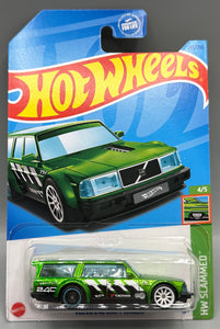 Hot Wheels Super Treasure Hunt Volvo 240 Drift Wagon