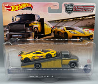 Hot Wheels Corvette C8.R & Carry On
