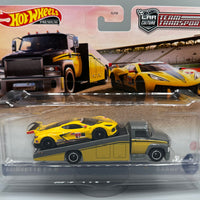 Hot Wheels Corvette C8.R & Carry On