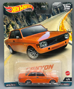 Hot Wheels Canyon Warriors '73 Volvo 142 GL