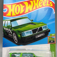 Hot Wheels Super Treasure Hunt Volvo 240 Drift Wagon