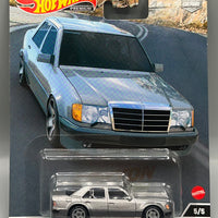 Hot Wheels Canyon Warriors Mercedes Benz 500 E